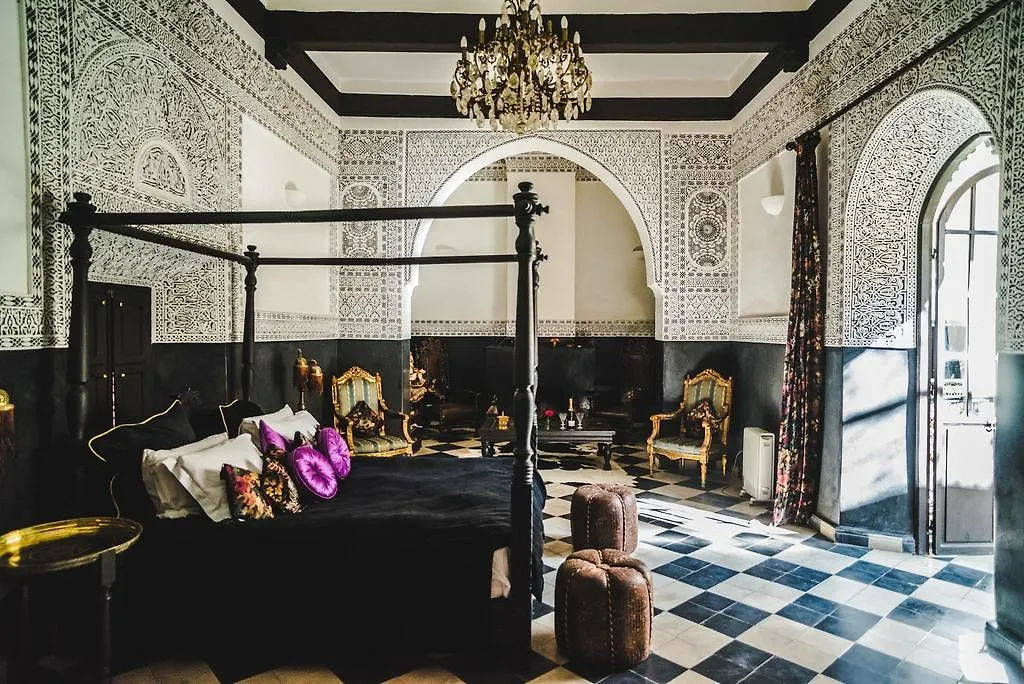 Riad Dar Jaguar contacts